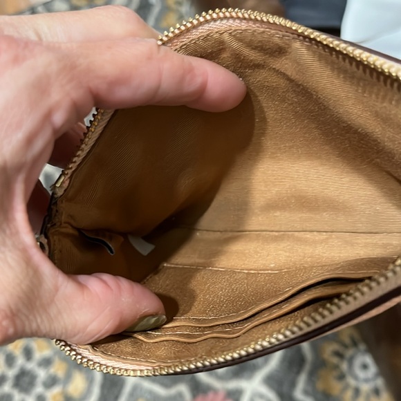 Coach Faded Blush Pebble Leather Corner Zip Wristlet w/ Horse & Carriage - Picture 6 of 10